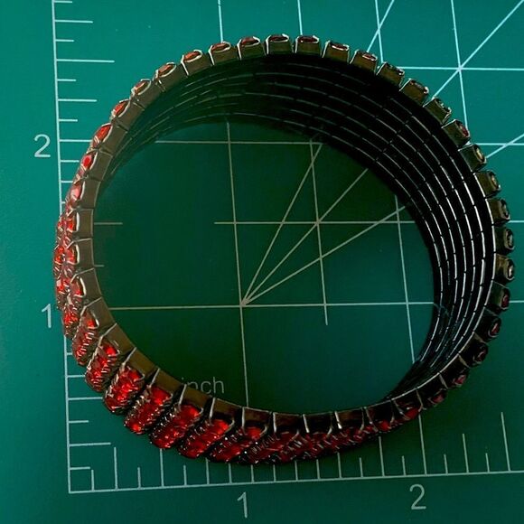 Red prong set crystal stretchy bracelet 2” w x 3” diameter - Picture 8 of 9